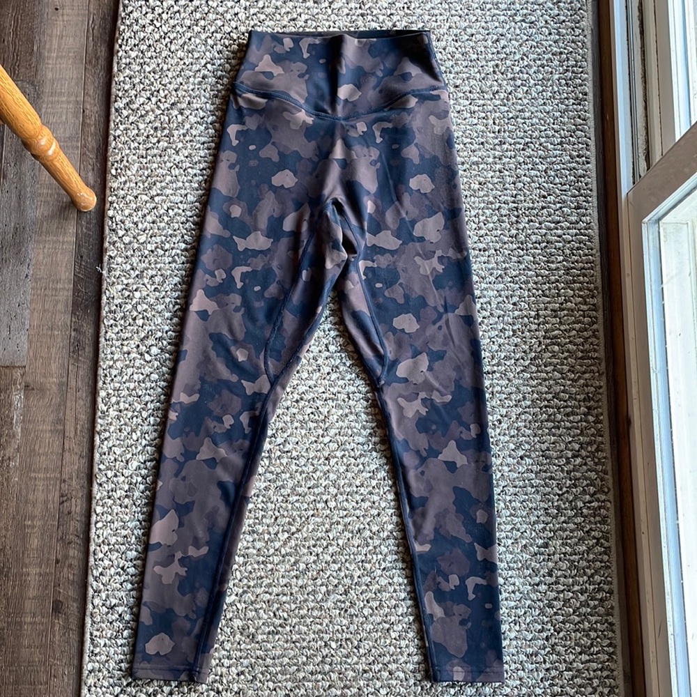 Balance Athletica Basecamp leggings